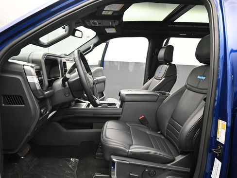 New 2026 Ford F250 Platinum w/ Tremor Off-Road Package image 6