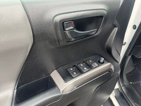 Used 2023 Toyota Tacoma SR5 w/ SX Package image 11