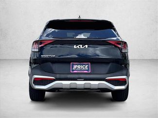 Used 2024 Kia Sportage EX FWD video 4