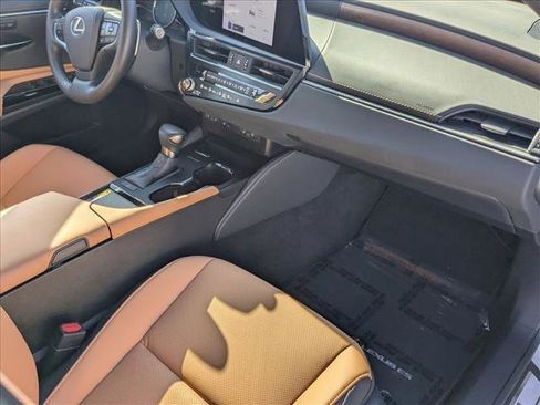 Used 2024 Lexus ES 350 w/ Premium Package image 21