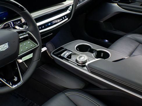 Certified 2024 Cadillac Lyriq Luxury w/ LPO, Floor Liner Package image 14