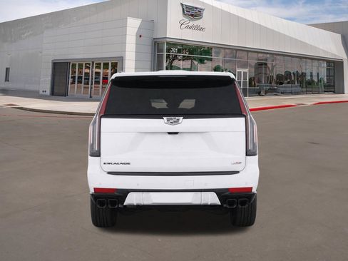 Certified 2024 Cadillac Escalade V w/ LPO, ONYX Package AWD/4WD image 6