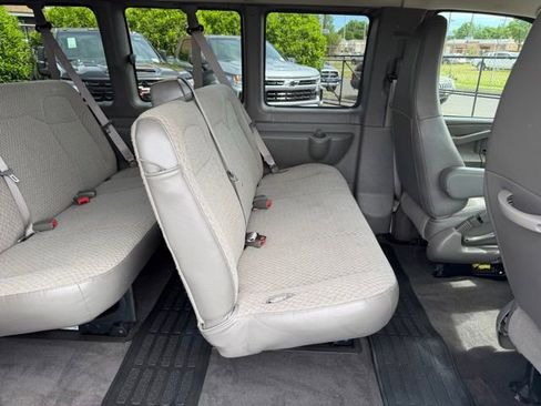 Used 2025 Chevrolet Express 3500 LT w/ LT Preferred Equipment Group RWD image 10