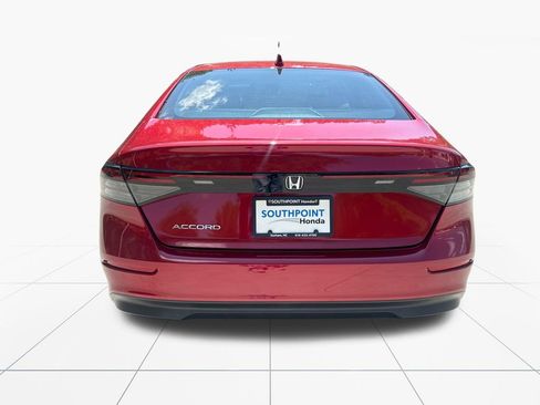 Used 2023 Honda Accord EX image 7