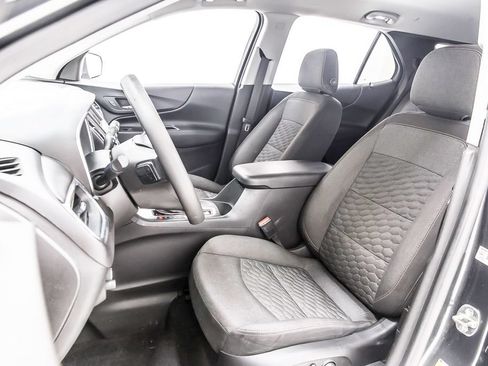 Used 2020 Chevrolet Equinox LT FWD image 27