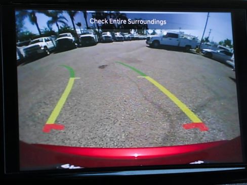 Used 2021 Chrysler Pacifica Touring w/ Uconnect Theater Family Group image 27