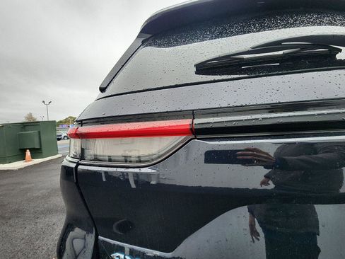 Used 2022 Jeep Grand Cherokee Overland image 13