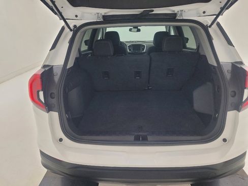 Used 2022 GMC Terrain SLE w/ Driver Convenience Package FWD image 29