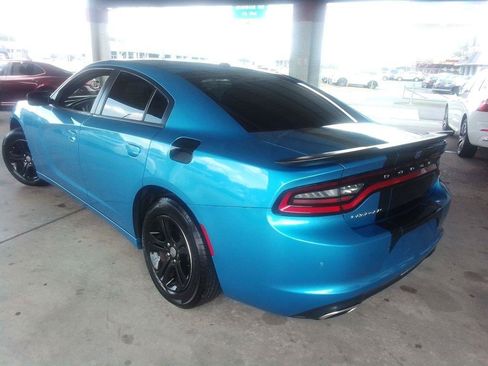 Used 2019 Dodge Charger SXT w/ Leather Interior Group RWD image 4