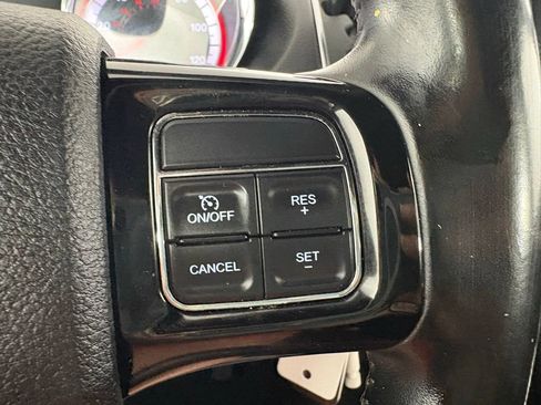 Used 2020 Dodge Grand Caravan SE FWD image 23
