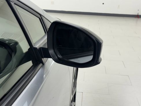 Used 2024 Toyota Prius Prime Premium image 30