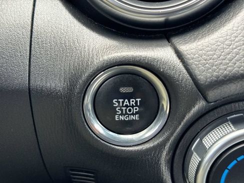 Used 2017 FIAT 124 Spider Abarth RWD image 17