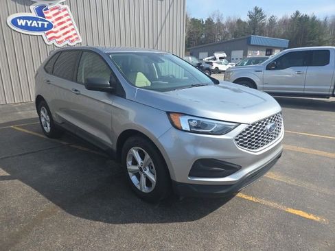 Used 2023 Ford Edge SE AWD/4WD image 3