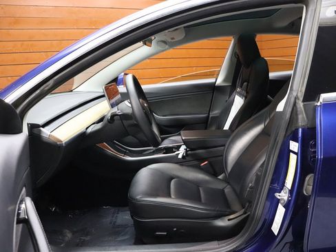 Used 2020 Tesla Model 3 Standard Range Plus image 34