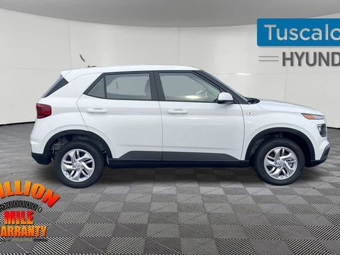 New 2026 Hyundai Venue SE image 10
