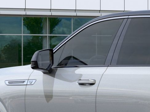 New 2025 Cadillac Escalade IQ Luxury 2 w/ LPO, Radiant Package image 36