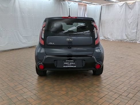 Used 2016 Kia Soul + FWD image 6