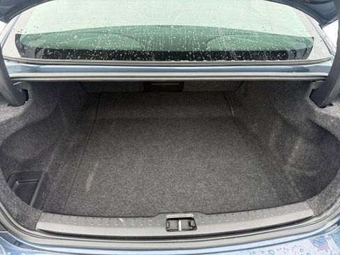 Used 2024 Volvo S60 B5 Plus image 17