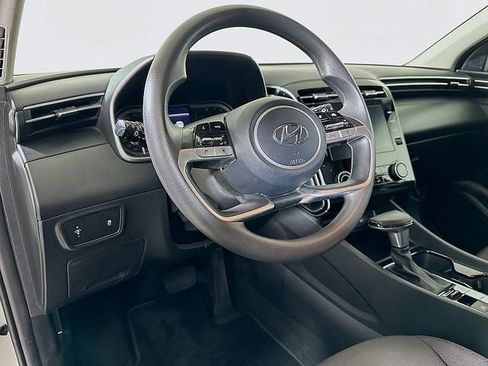 Used 2024 Hyundai Tucson SE AWD/4WD image 9