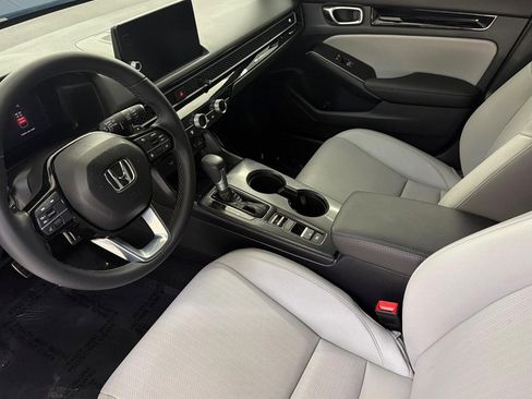 Used 2026 Honda Civic Sport Touring image 4