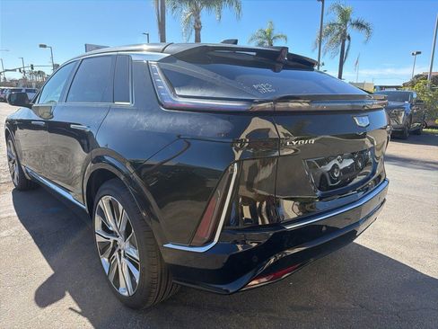 Certified 2024 Cadillac Lyriq Luxury w/ LPO, Floor Liner Package image 10