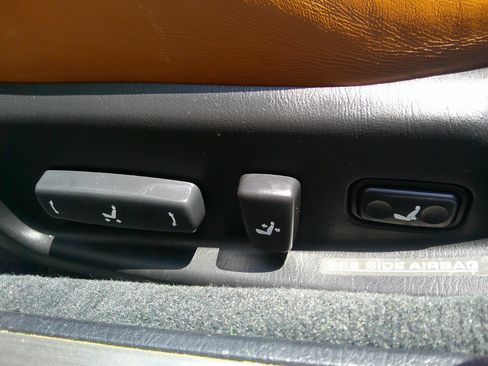 Used 2002 Lexus SC 430 Convertible image 47