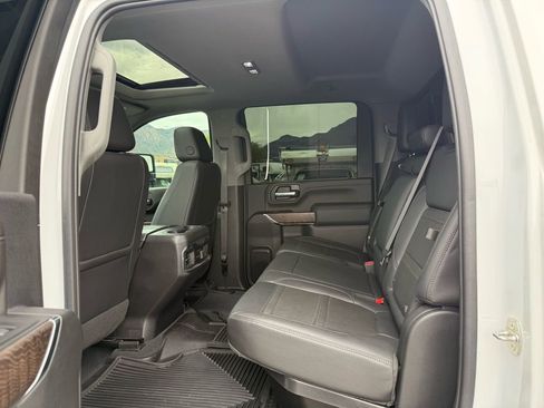 Used 2022 GMC Sierra 2500 Denali w/ Denali Ultimate Package AWD/4WD image 35