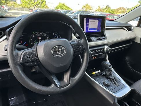 Used 2024 Toyota RAV4 XLE AWD/4WD image 13