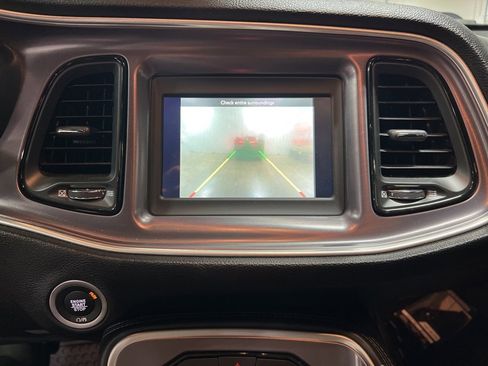 Used 2020 Dodge Challenger SXT image 11