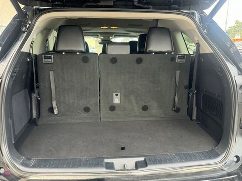 Used 2020 Toyota Highlander Limited FWD image 6