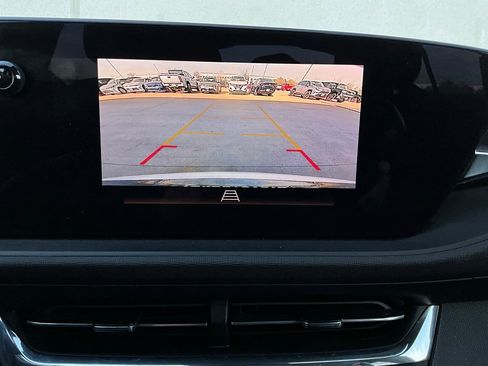 Used 2025 Buick Envista Preferred image 31