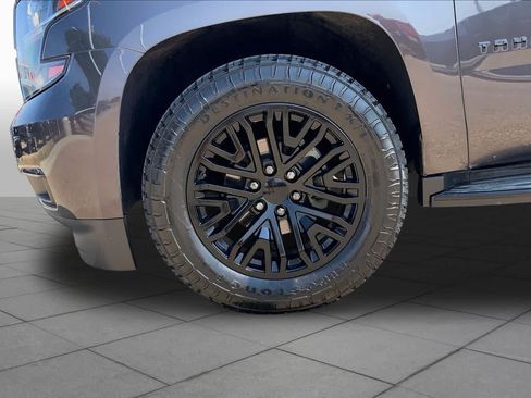 Used 2018 Chevrolet Tahoe LT RWD image 11