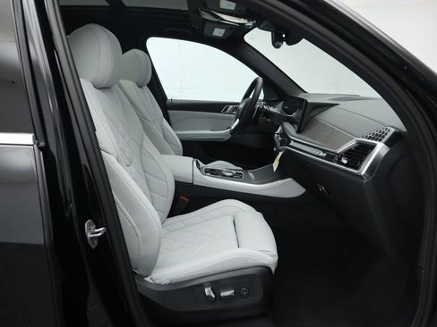 Certified 2026 BMW X5 xDrive40i w/ Premium Package image 22