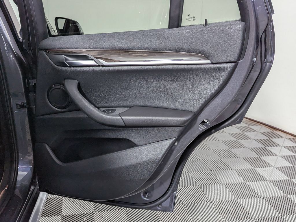 Used 2016 BMW X1 xDrive28i AWD/4WD image 40