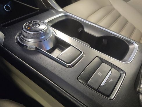 Used 2020 Ford Fusion SEL FWD image 26