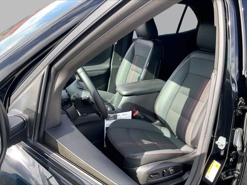 Used 2024 Chevrolet Equinox RS FWD image 9