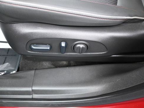 Used 2023 Chevrolet TrailBlazer RS w/ Sun and Liftgate Package image 12