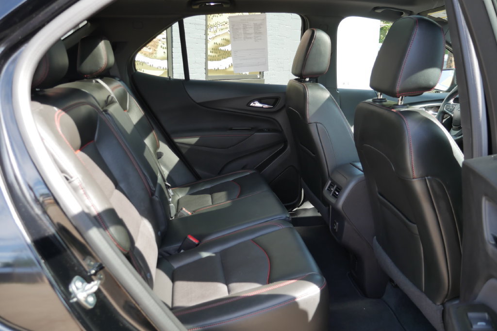 Used 2024 Chevrolet Equinox RS w/ RS Leather Package AWD/4WD image 14