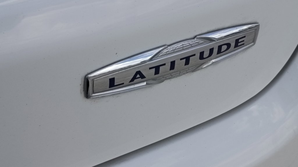Used 2021 Jeep Compass Latitude AWD/4WD image 13