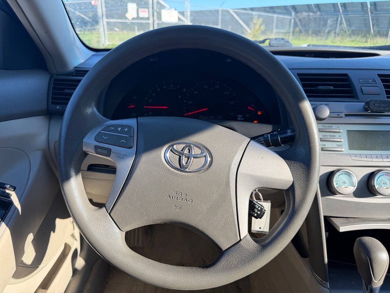 Used 2007 Toyota Camry LE FWD image 9