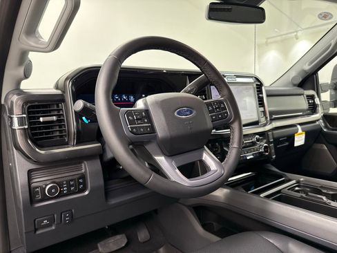 New 2026 Ford F250 Lariat w/ Black Appearance Package AWD/4WD image 17