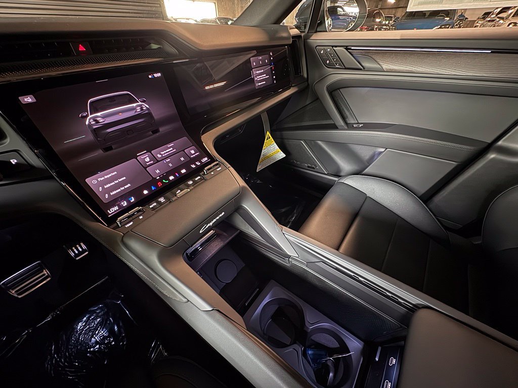 New 2026 Porsche Cayenne S AWD/4WD image 31
