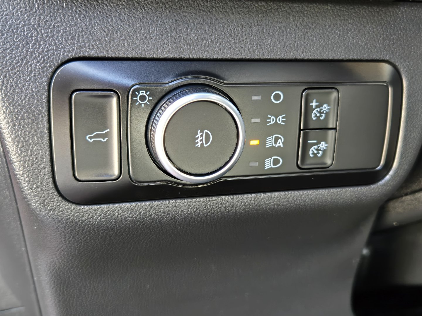 Used 2025 Ford Escape ST-Line Select AWD/4WD image 19