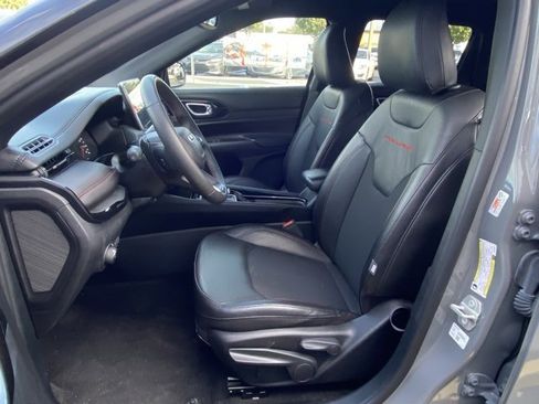 Used 2024 Jeep Compass Trailhawk image 13