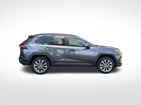 Used 2023 Toyota RAV4 XLE Premium FWD image 4