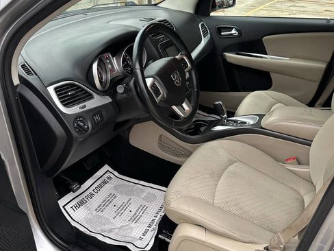 Used 2016 Dodge Journey SXT w/ Comfort/Convenience Group image 8