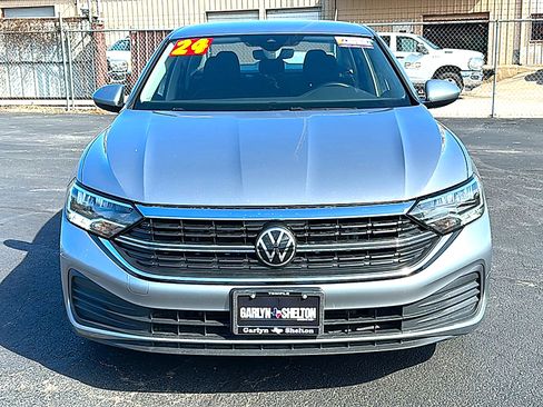 Used 2024 Volkswagen Jetta S image 11