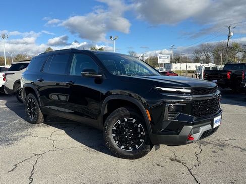 New 2026 Chevrolet Traverse Z71 image 2
