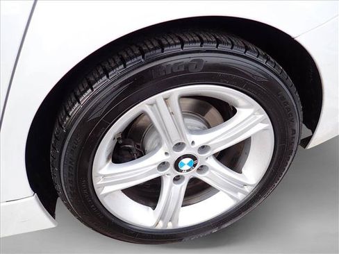 Used 2013 BMW 328i xDrive Sedan AWD/4WD image 7