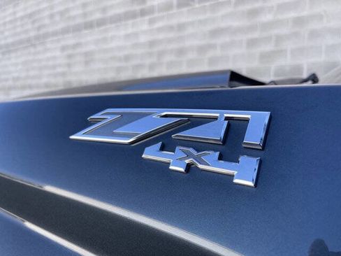 Used 2017 GMC Sierra 1500 SLE image 10